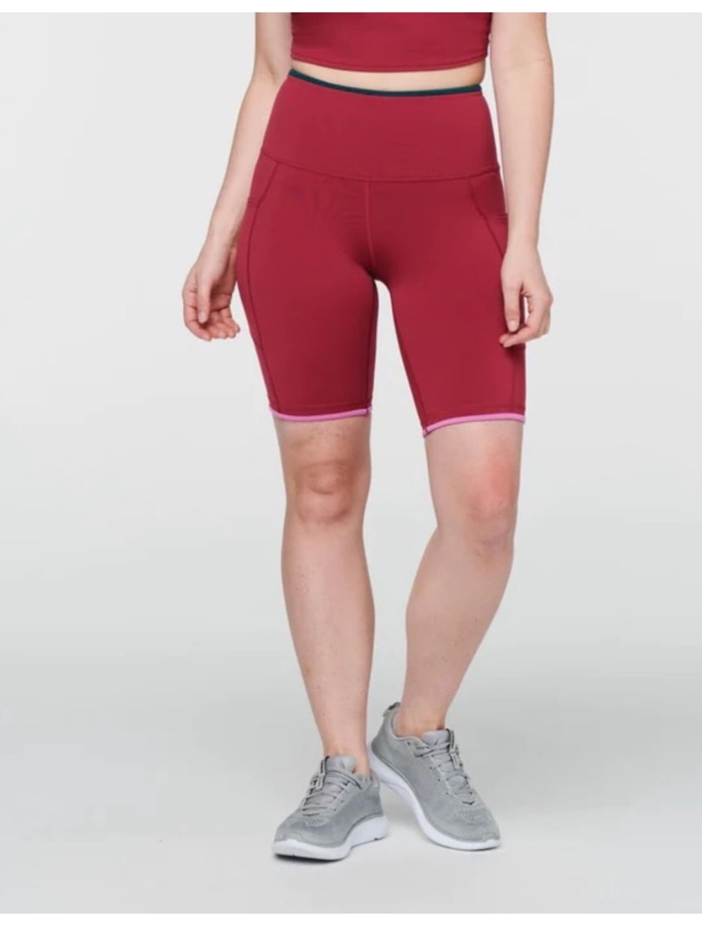 🤍 Cotopaxi Mari Bike Shorts Size Medium Raspberry Pockets Hiking